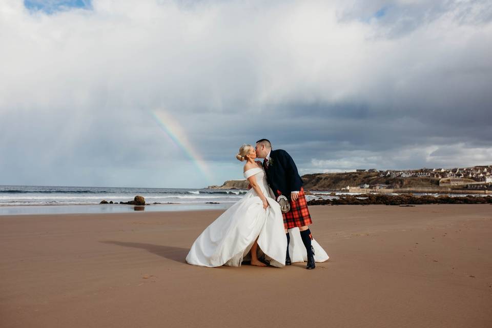 Kiss by Banff Links Bay