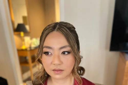 Dani Ferrarezi Makeup