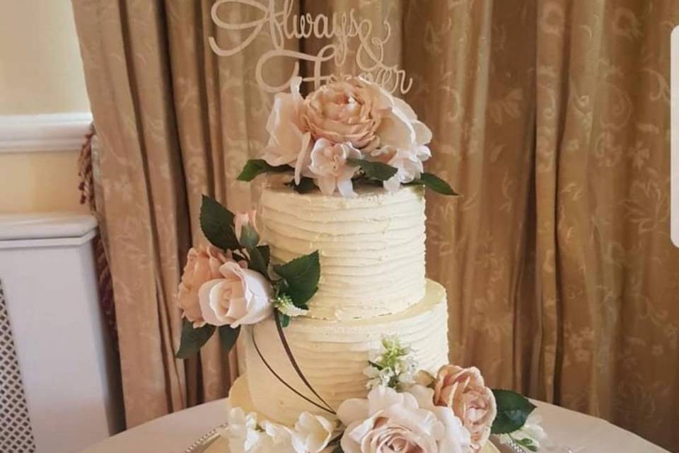 Textured buttercream