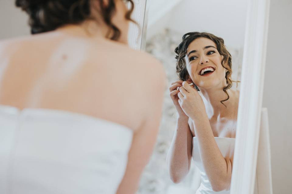 Beautiful bridal makeup & hair