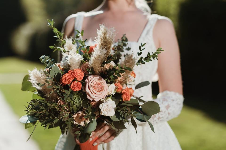 Terracotta tone bridal bouquet