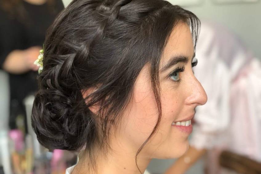 Beautiful bridal makeup & hair