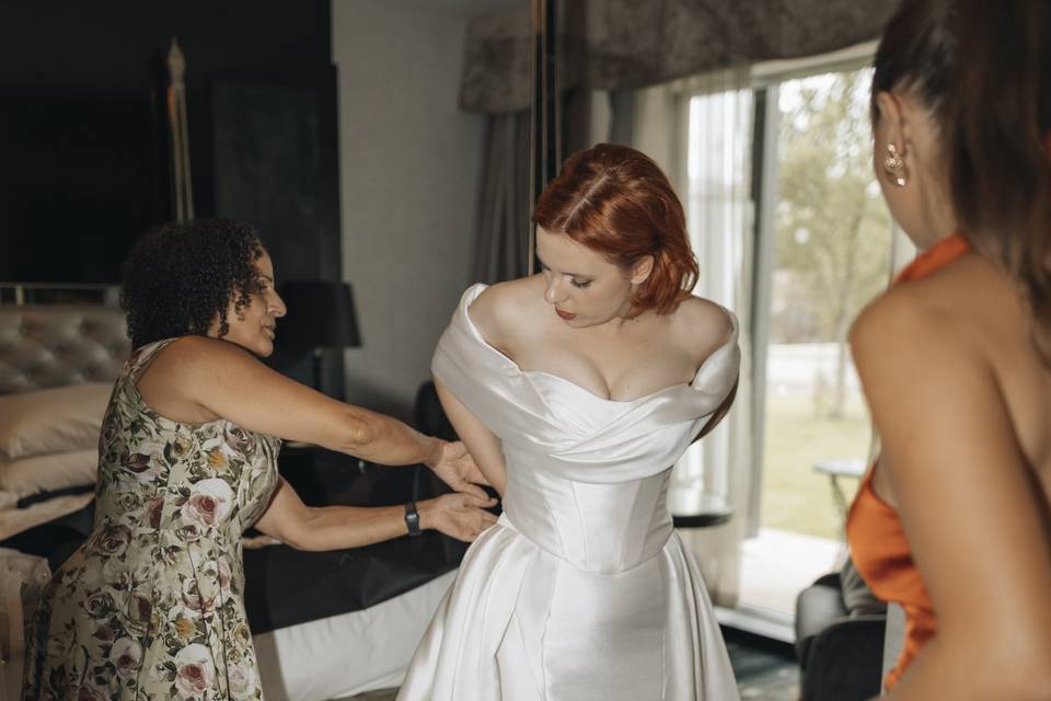 Soft Glam Wedding Makeup