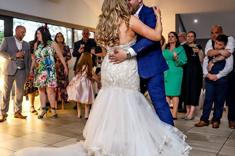 First dance- VIP Lounge