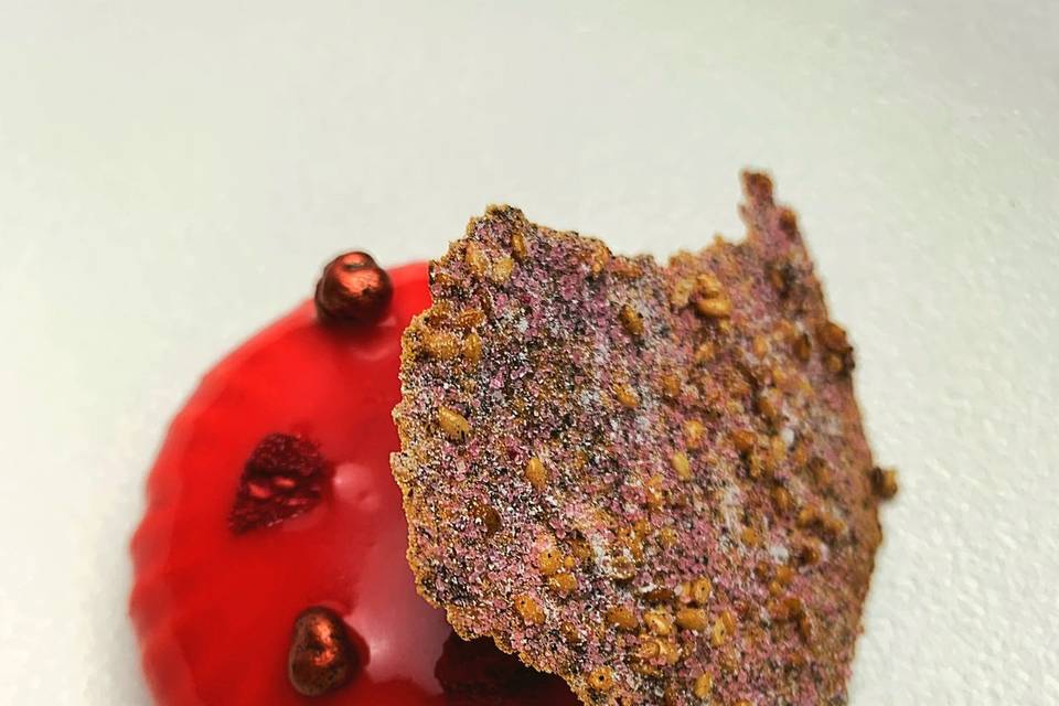 Raspberry ripple mousse