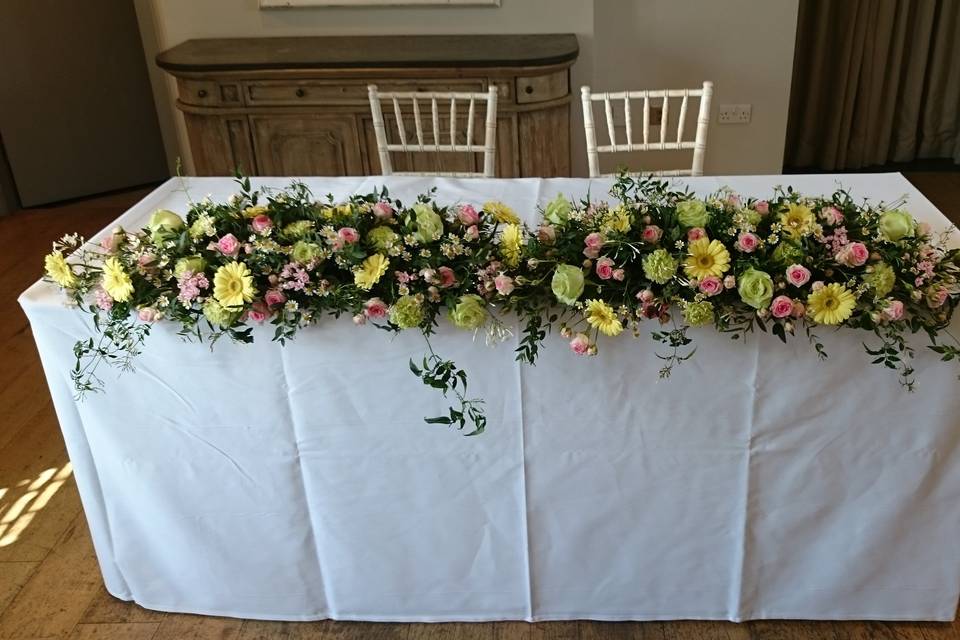 Ceremony table flowers