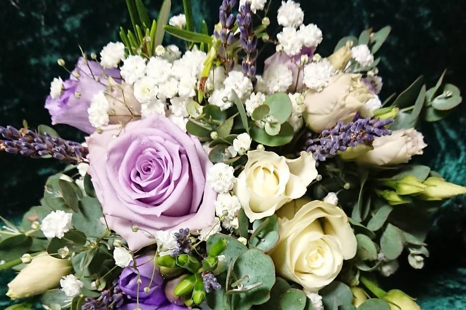 Small bridesmaid posy lilac an