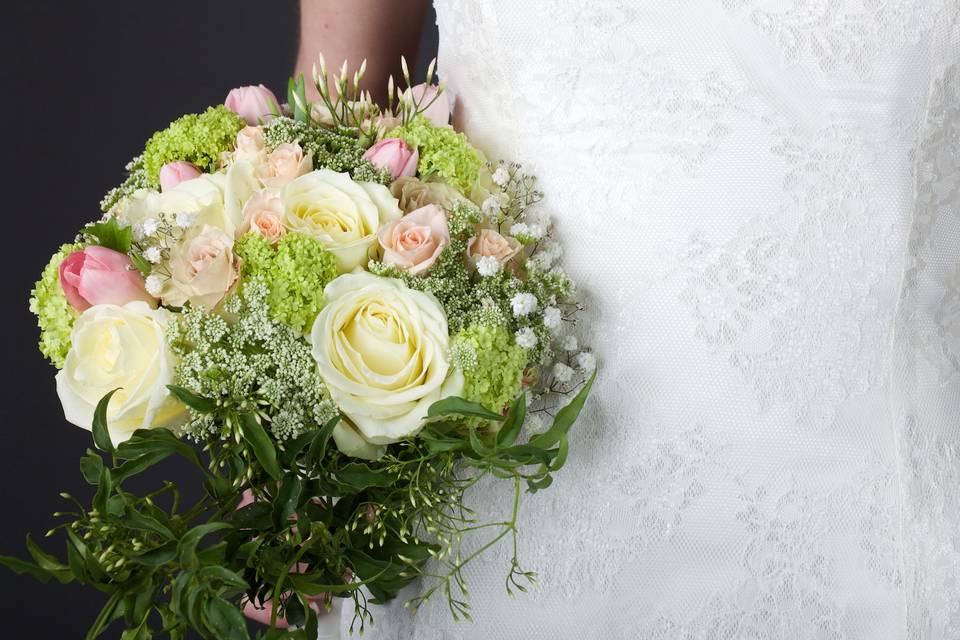 Bride's summer posy