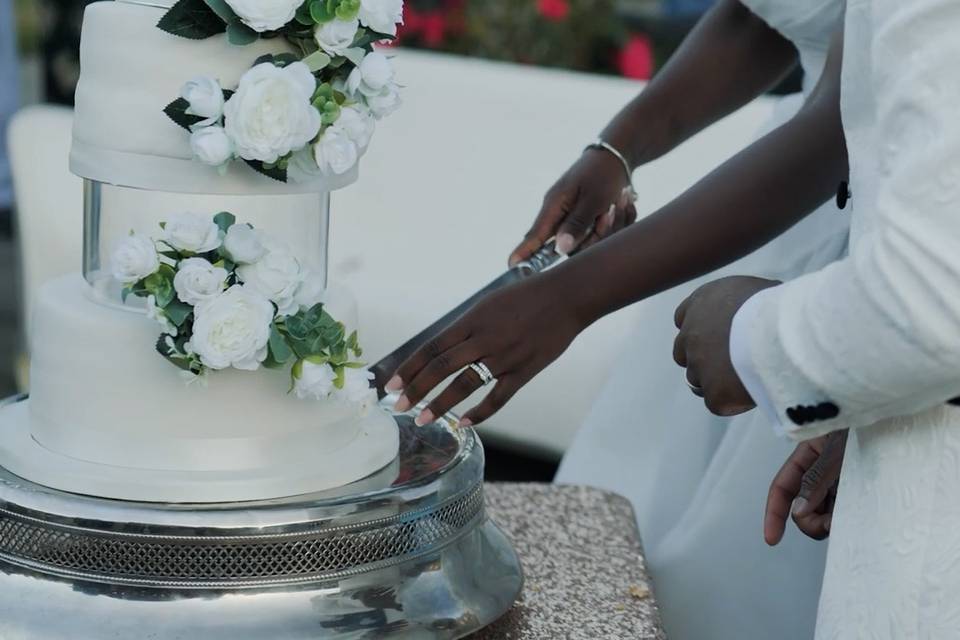 Cutting the cake