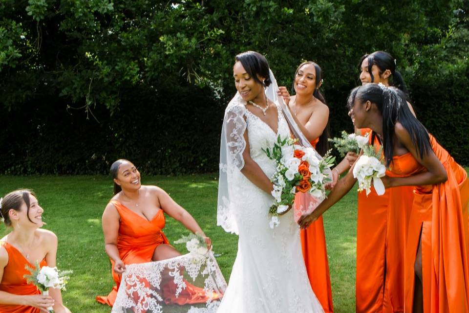 Amber and her bridesmaids