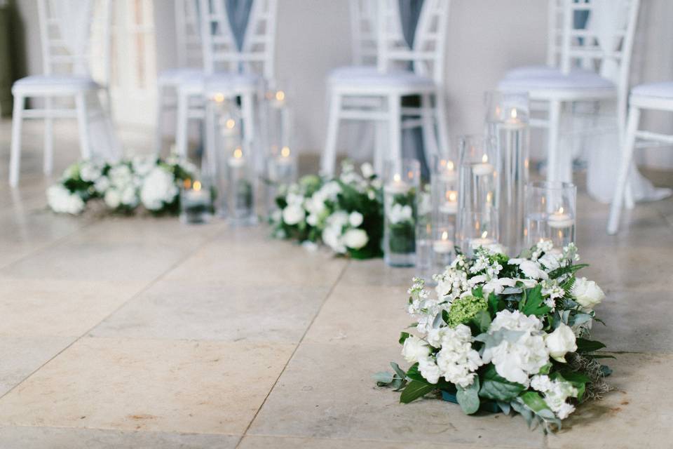 Elegant venue styling