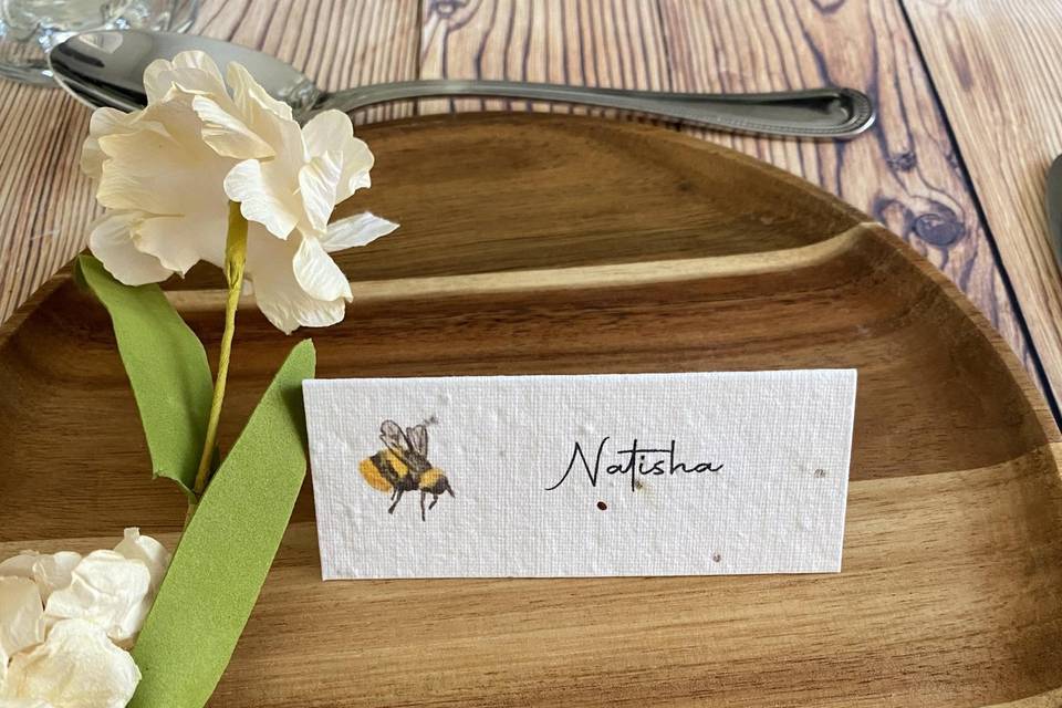 Bee seeded place card