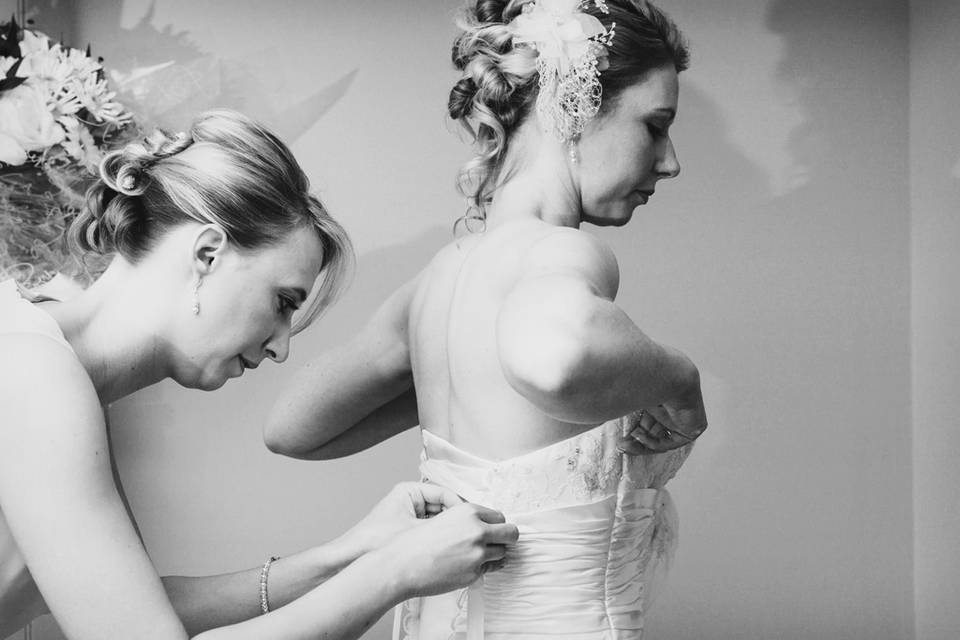 Moh helping bride get ready