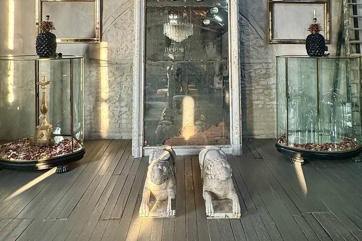 Main floor chapel