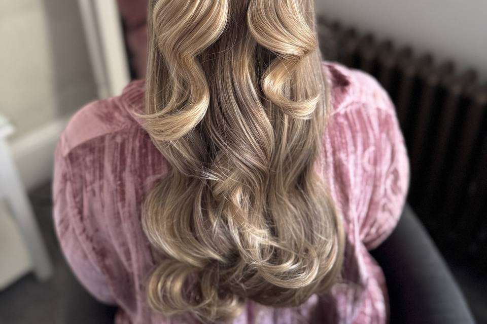Wavy half up
