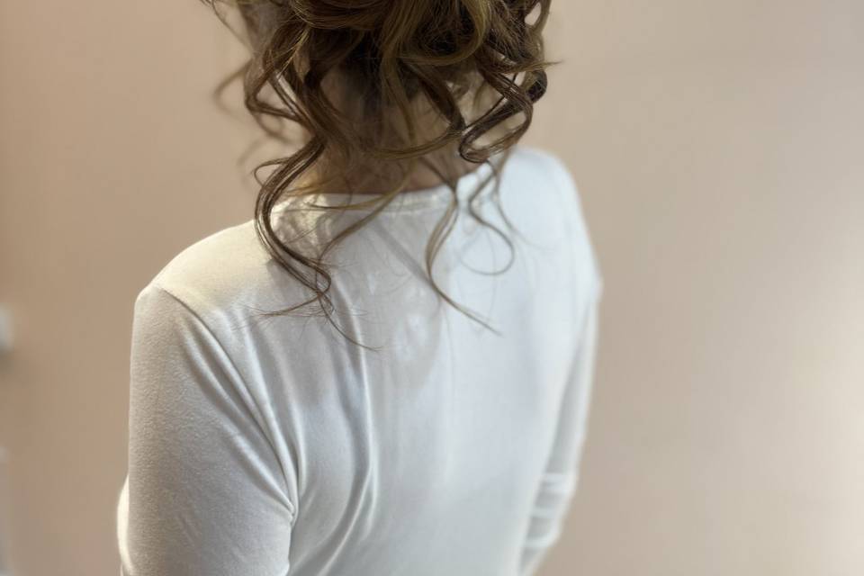 Curly bun