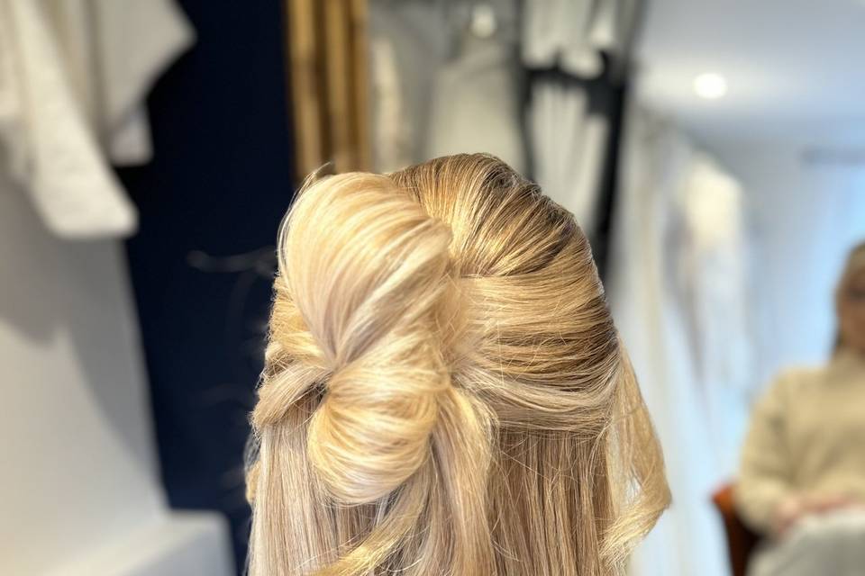 Half up look