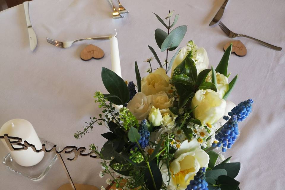 Dodford Manor Table Decor