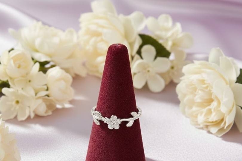 Silver Flower Ring