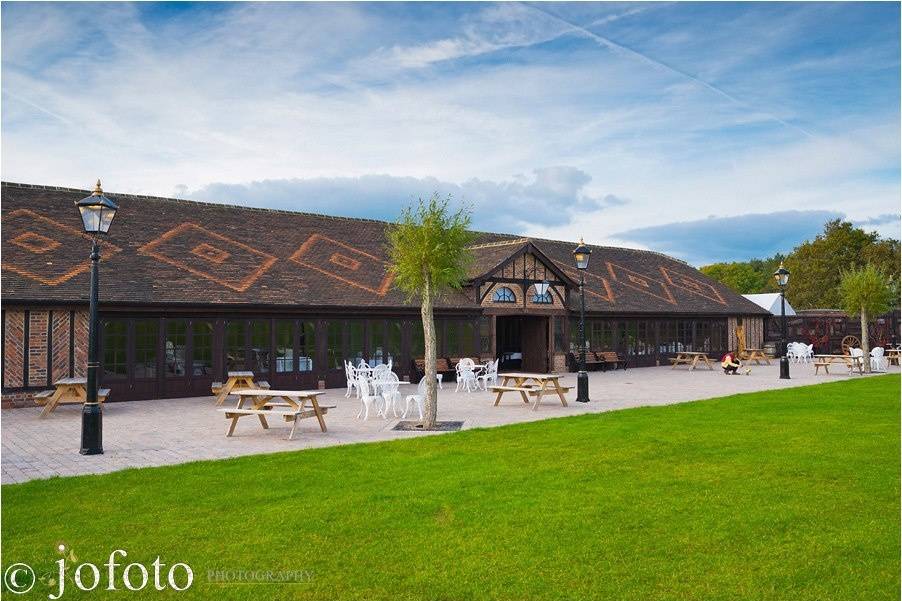 Laughton Barns Drinks Terrace