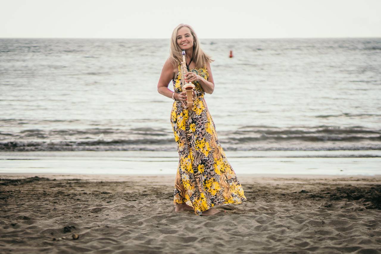 Simply Sax Videos from Simply Sax
