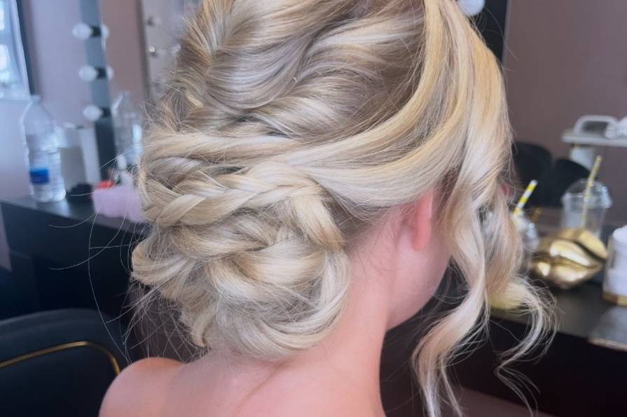 Chignon bun