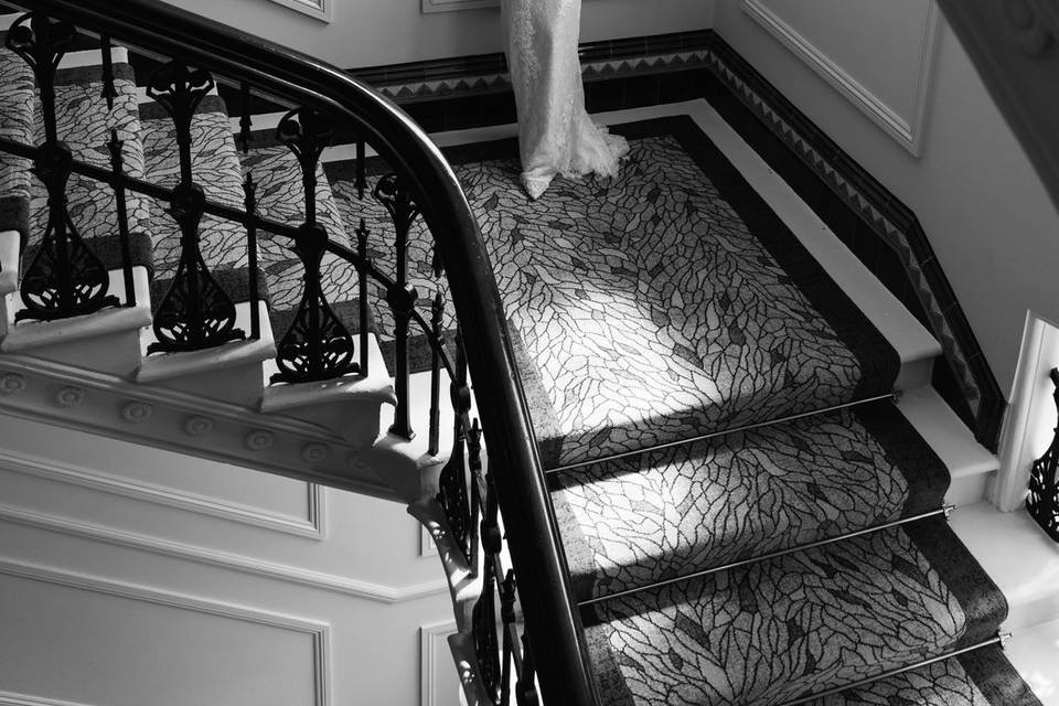 Stairs b+w