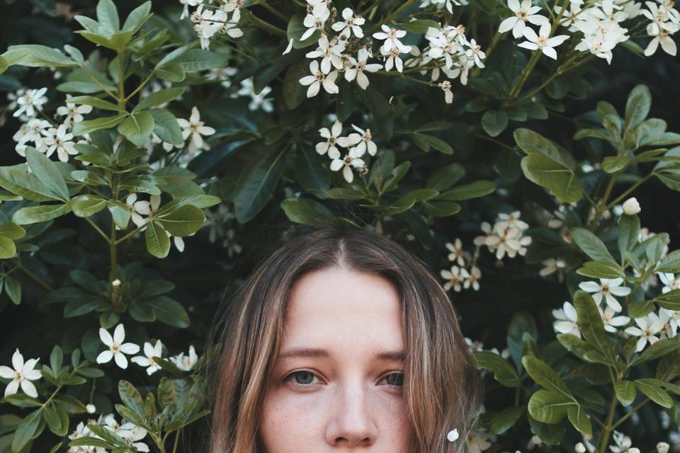 Summer fashion portrait