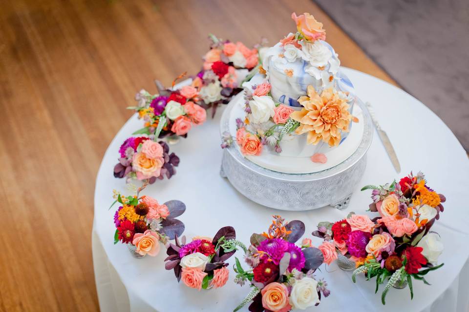 Cake and flowers