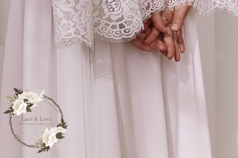 Lace Bell Sleeve Bridal Detail