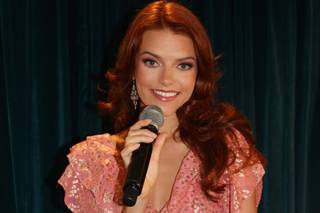 Phoebe Nixon Vocals
