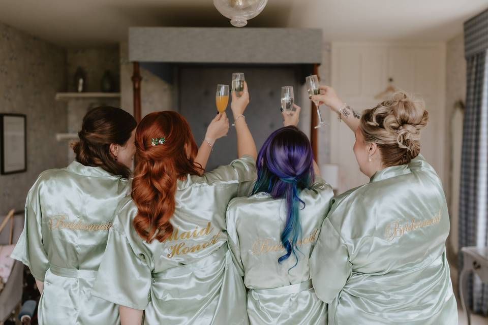 Cheers Girlies