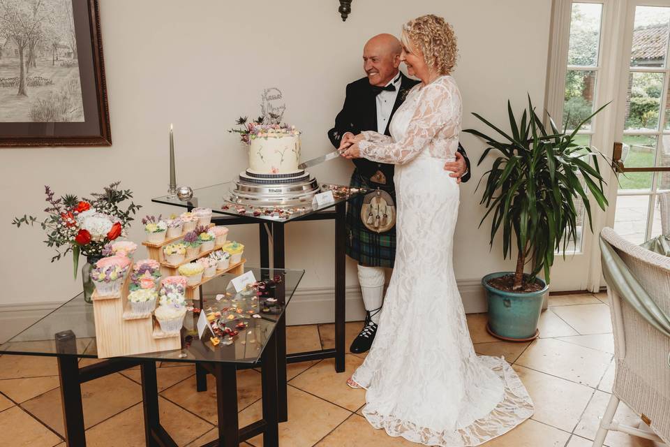 Cake cutting time