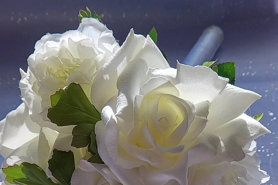 Rose and ranunculus bouquet