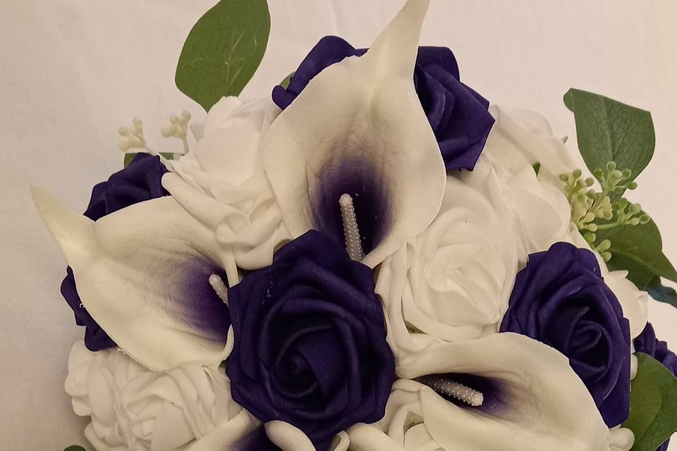 Rose and cala lily bouquet