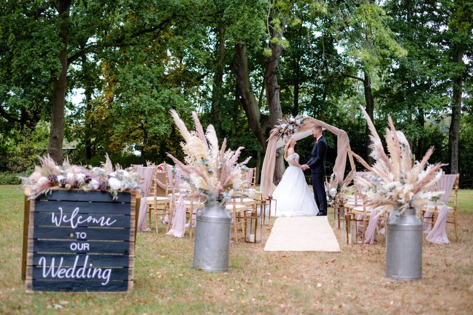 Outdoor Ceremony