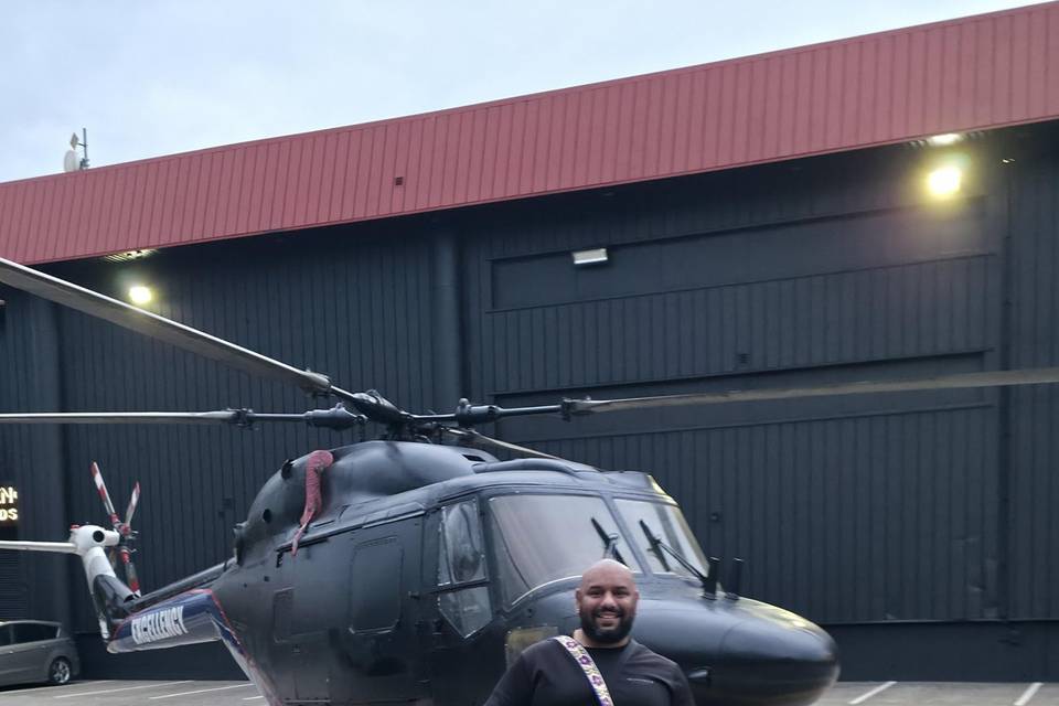 Groom arrival in helicopter
