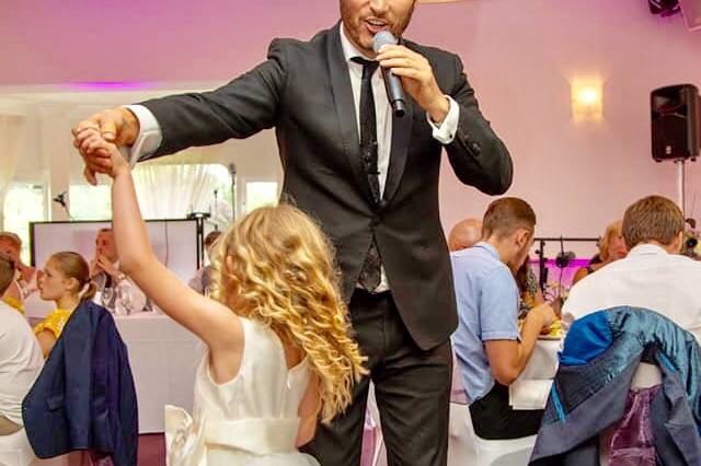 Wedding singer on the dance floor