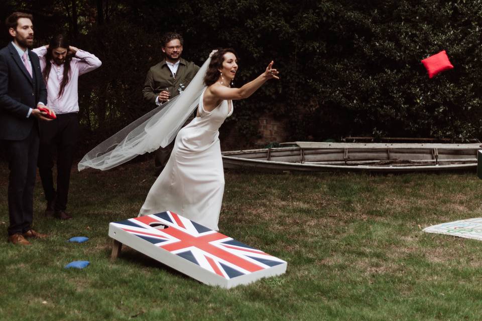 Bride and wedding day games