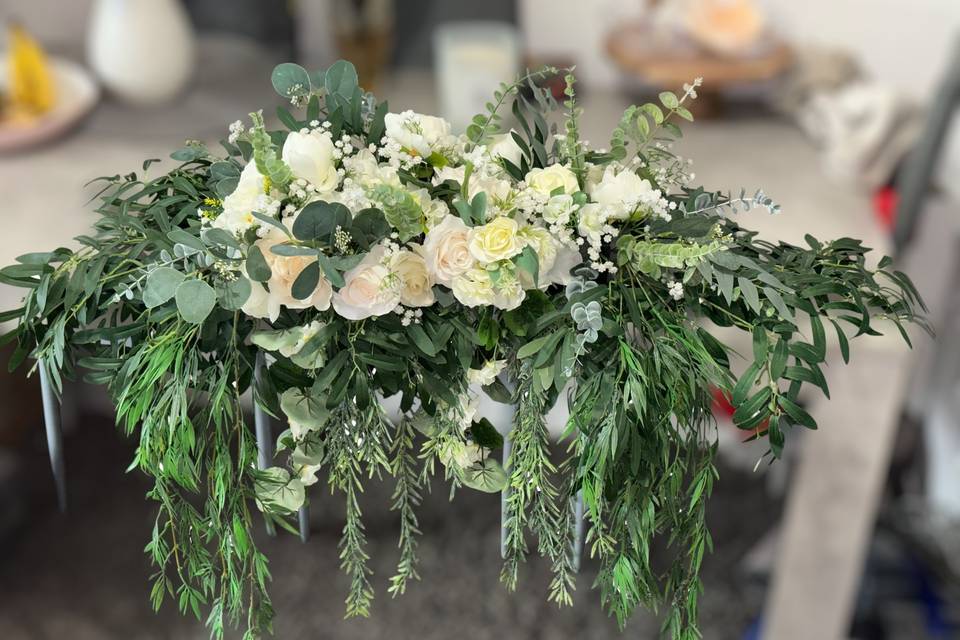 Top table arrangement