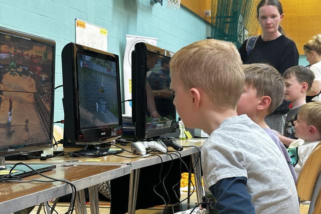 Kilmarnock-child-lego-gaming-e