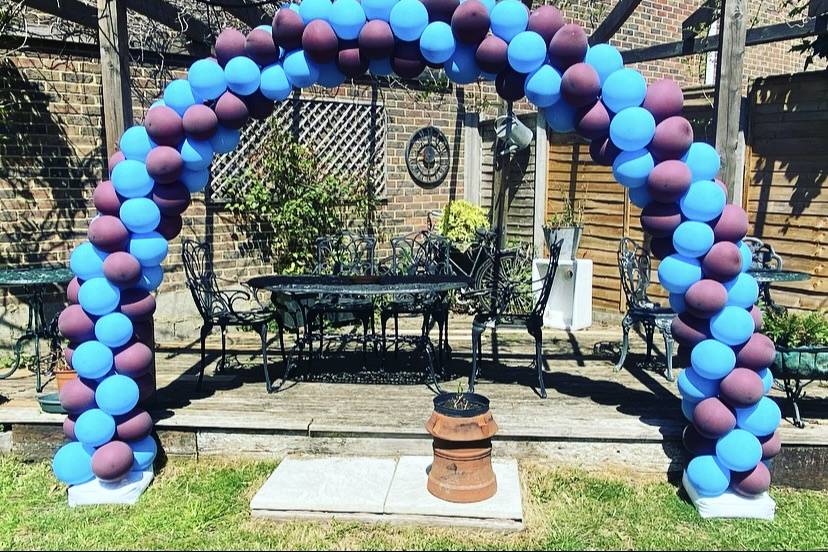 Balloon arch