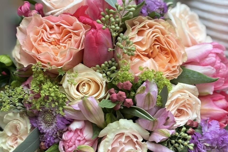 Compact & Colourful Bouquets