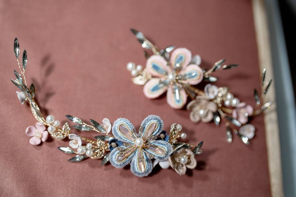 Bridal hair accessory