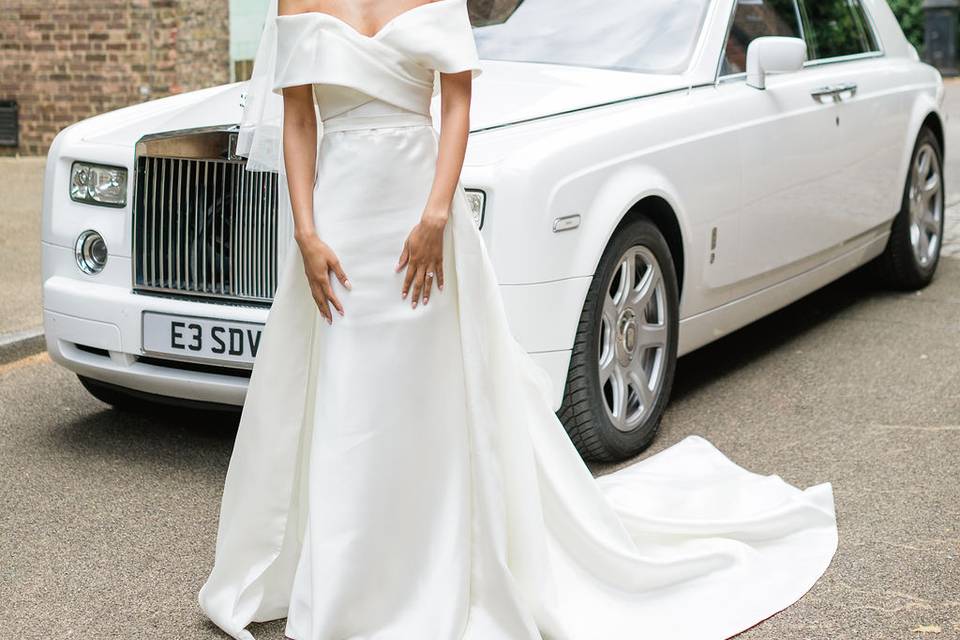 Bride on Rolls Royce Car