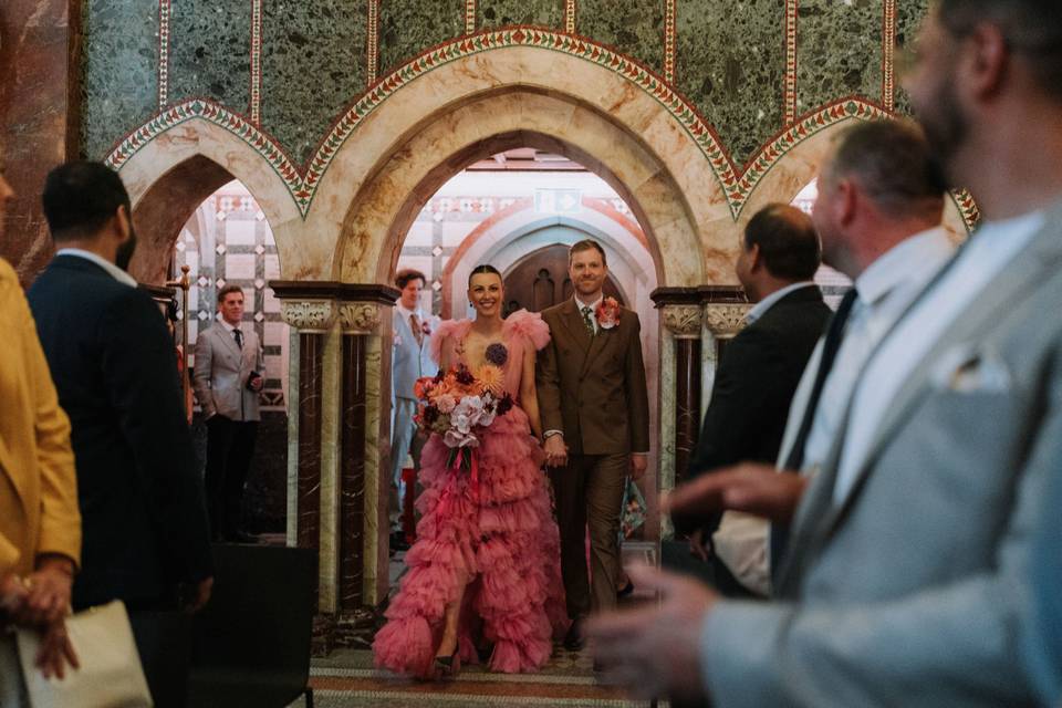 Bride & Groom enter Chapel