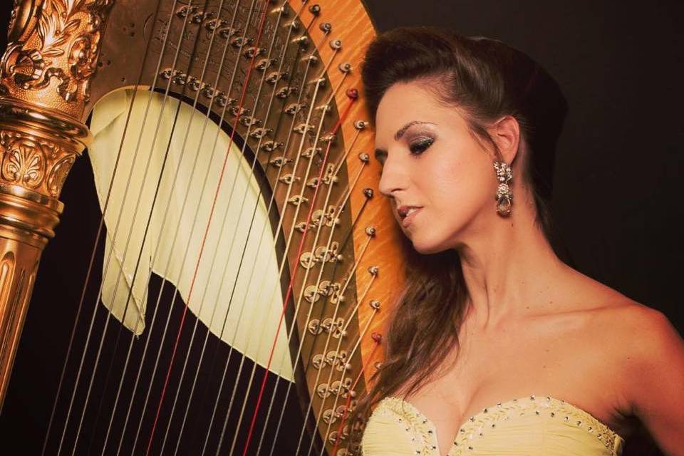 Romantic harp