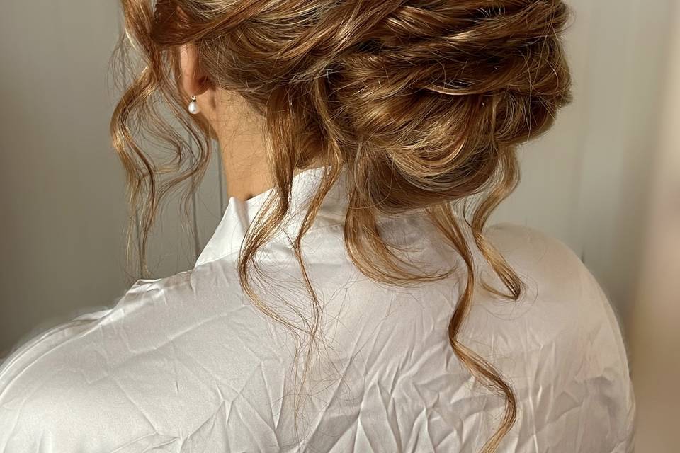 Textured bridal hair