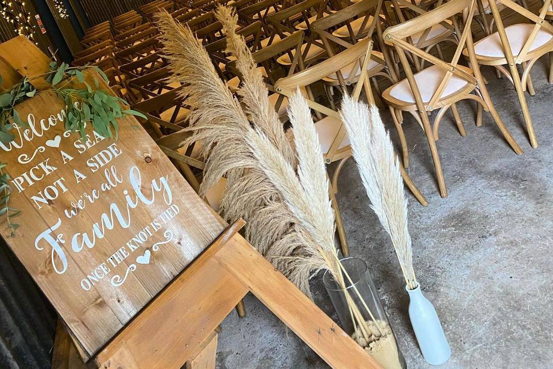 Bert’s Barrow in Leeds, West Yorkshire - Updated prices | hitched.co.uk