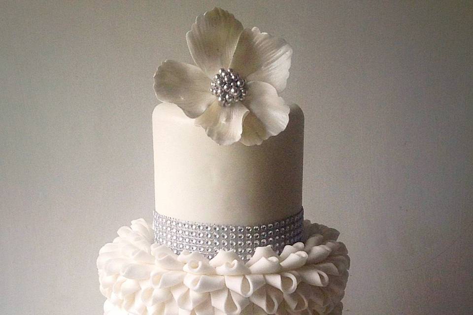 Ruffled loop Wedding Cake